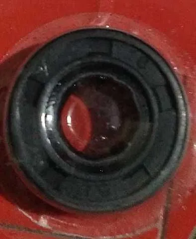 RETENEDOR VARILLA EMBRAGUE AX100 SUZUKI