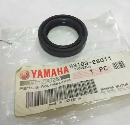 RETENEDOR 28 40 8 DT175 DERECHO CIGUEÑAL YAMAHA ORIGINAL 931032801100 10049297