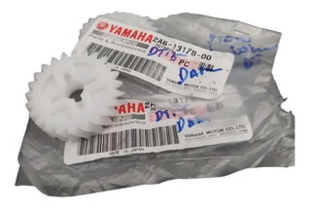 PIÑON BOMBA ACEITE RX100 YAMAHA ORIGINAL 36LE31780000 10054591