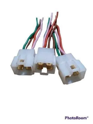 SOCKET RECTIFICADOR MT110 HEMBRA 4C