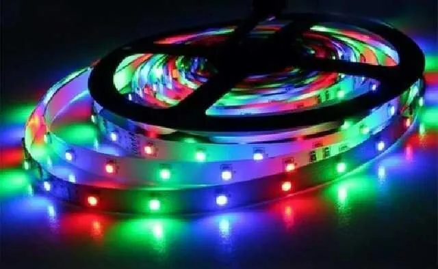LUZ LED ROLLO MULTICOLOR LUJO X METRO GM