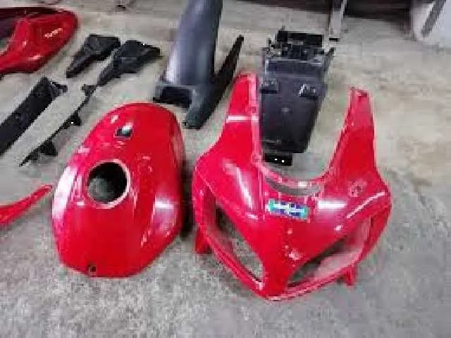 KIT PLASTICO CHIEF250 ROJO DK 070450070