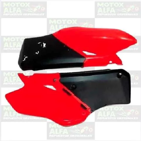 TAPA LATERAL SKR250 ROJO NEGRO MOTOR1 XTREME RL10050